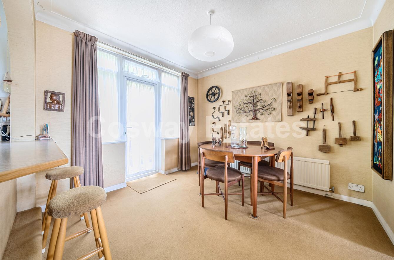 The Reddings, NW7, London